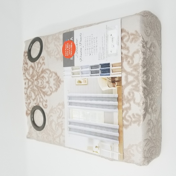 •Total Blackout curtains by Heaveldik • - Picture 4 of 8